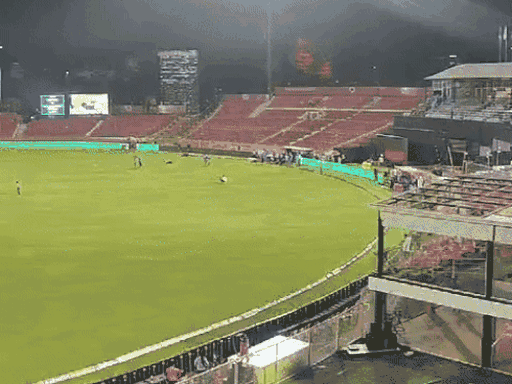 gif ipl17114316461740032122 1761807431