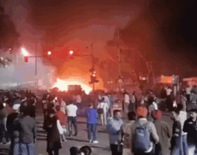 comp1 ezgifcom resize 4 1 1763559732